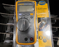 Image of Fluke 279 FC multimeter on Lowes website