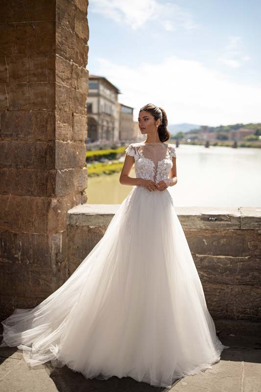 Altre immagini con questo modello. Millanova Kartika Sposa