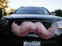 Lyft apologizes for angering potential drivers after it promised eye-popping bonuses