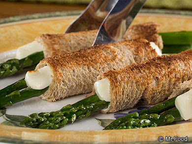 Mozzarella-Asparagus Roll-Ups