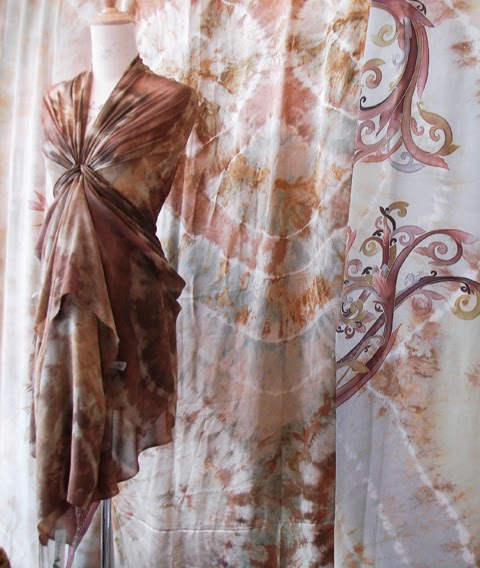Cikwie batik Ikat  celup  pewarnaan asli Natural Dyes 
