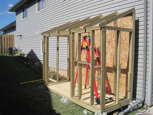 Building a shed against a brick wall ~ PTO