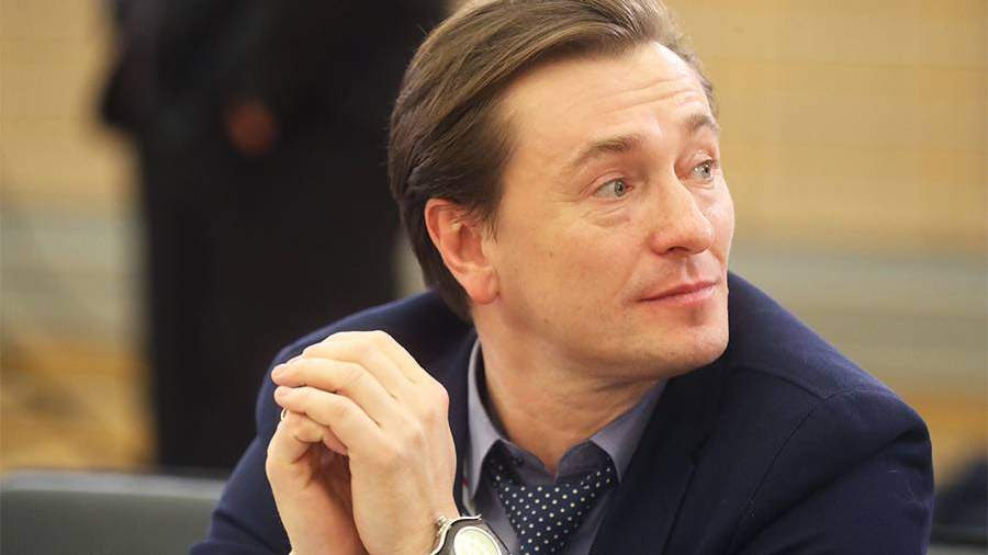 Jun 26, 2021 · сергей безруков с детьми. Bezrukov Vyrazil Sozhalenie V Svyazi S Uhodom Velikih Starikov Novosti Izvestiya 05 07 2021