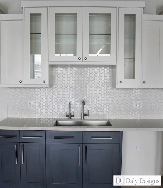 My previous kitchen in bhg. Options For A Kitchen Design With No Window Over The Sink Victoria Elizabeth Barnes