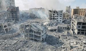 El barrio de Al-Rimal, en el norte de Gaza, ha quedado devastado por los ataques aéreos.