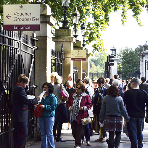 Visitor entrance at Buckingham Palace