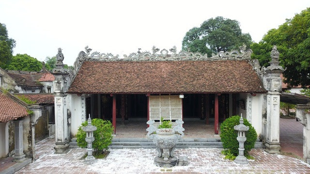 Khuôn viên chùa là một tổng thể bao gồm nhiều công trình kiến trúc nghệ thuật với gần 40 gian nhà lớn nhỏ.