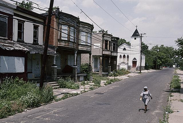 View north along 7th St. towards Florence, Camden, 2005