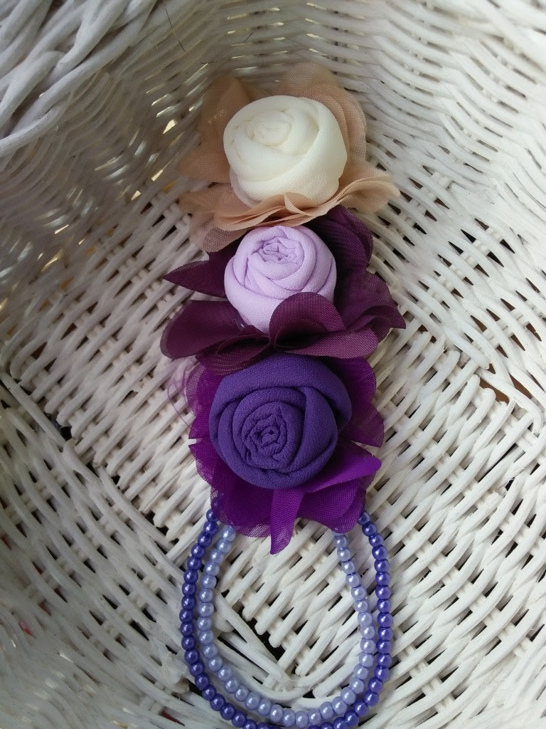 Ide 20 Warna  Keramik  Cream Muda 