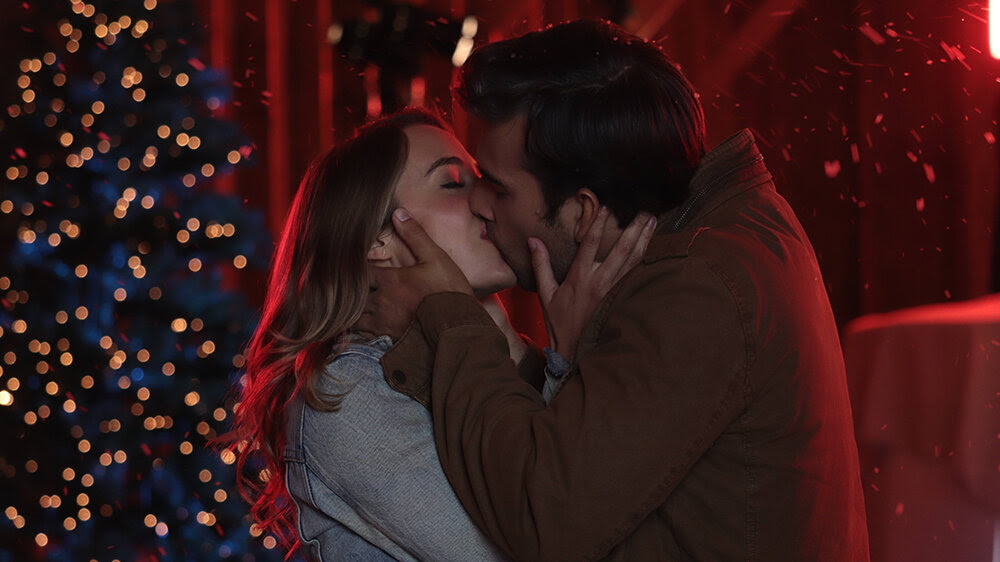 Wondering what the best christmas movies for kids are this holiday season? Netflix Holiday Movie Get California S Christmas Sequel Geektyrant Jioforme