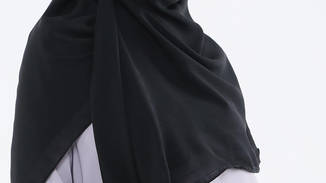  Warna  Jilbab  Yg  Cocok  Untuk  Baju Navy Voal Motif