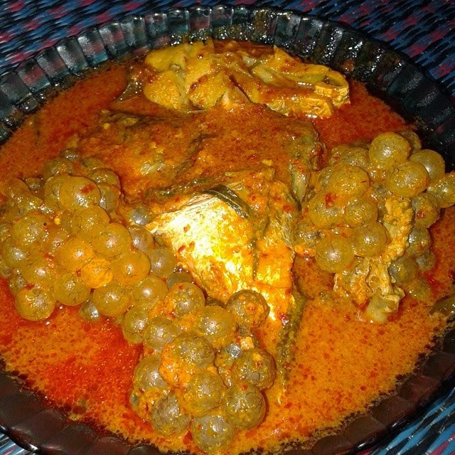 CARA-CARA MEMBUAT ASAM PEDAS TELUR IKAN MAK NGAH - Resep 