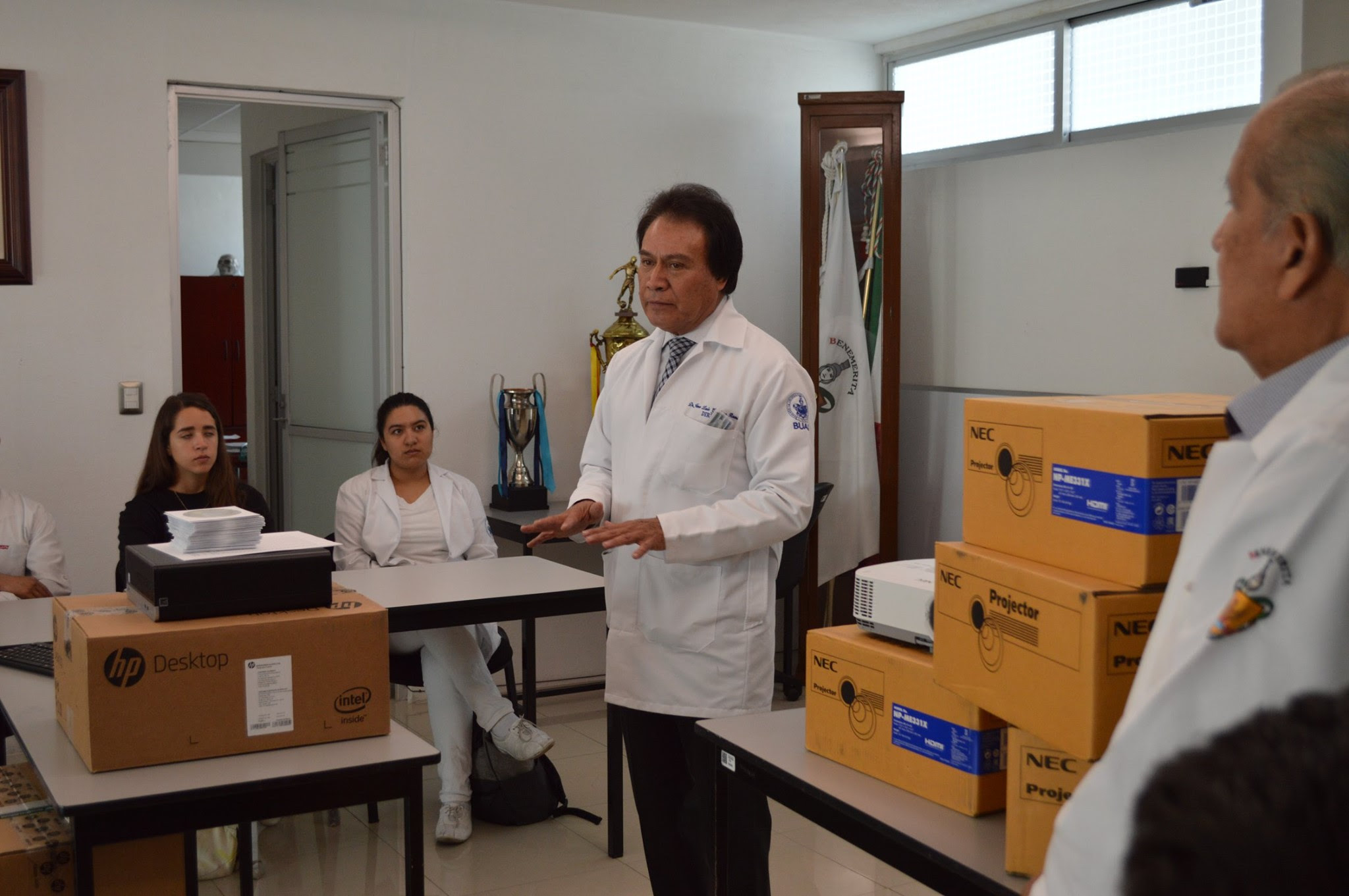 Please copy and paste this embed script to where you want. Fallece Director De Medicina De La Buap Municipios Puebla Noticias Del Estado De Puebla