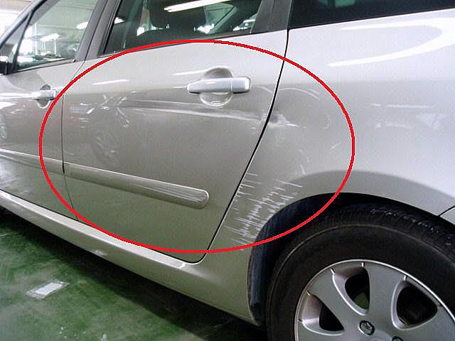 車板金修理 Kuruma