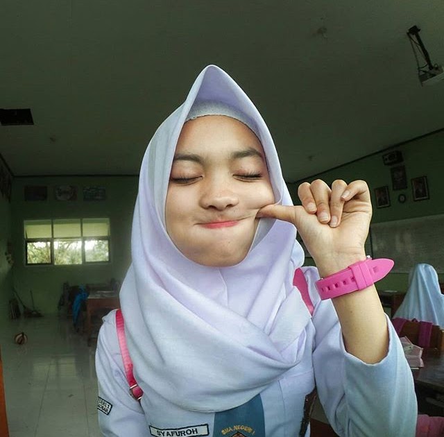 Foto Mentahan Quotes Perempuan Hijab - Koleksi Terbaru ...