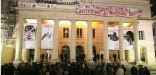 Manifestation devant le Théâtre de l'Odéon