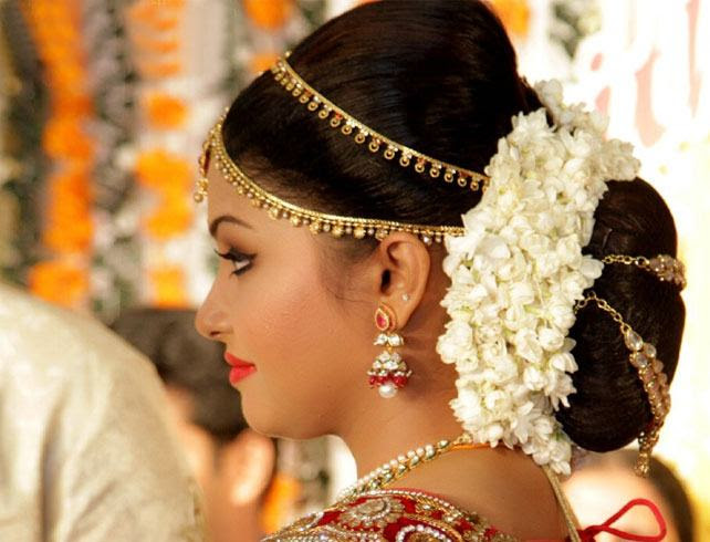 24 Famous Bridal Hairstyle In Reception