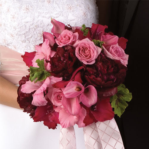 This versatile and trendy event space features both an outdoor courtyard and spacious ballroom — making it the perfect venue for a wedding that combines indoor amenities. Hiphipbouquet Com Flowers Houston Houston Texas Flower Delivery
