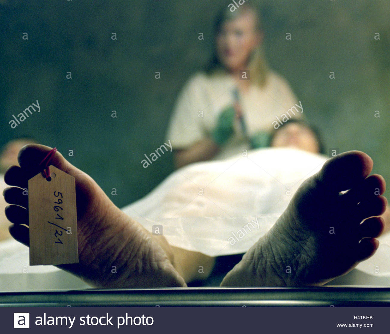 Shot Dead Woman Feet Pictured Woman Shot Dead At Her Home In Brisbane As Examination Of The Corpse Of Dead Chinese Woman Komarunlitnan