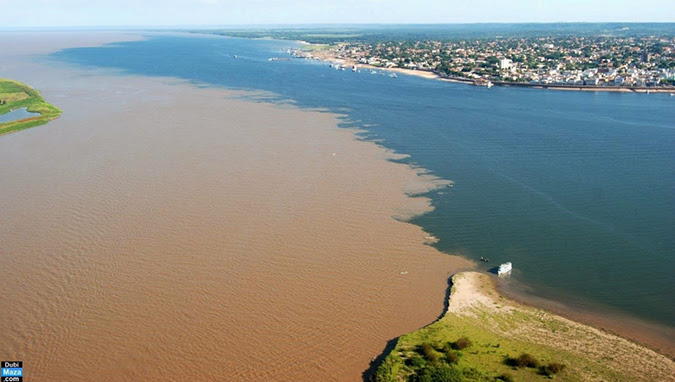 Sông Rio Negro và sông Solimoe ở Brazil. (Ảnh: Internet)