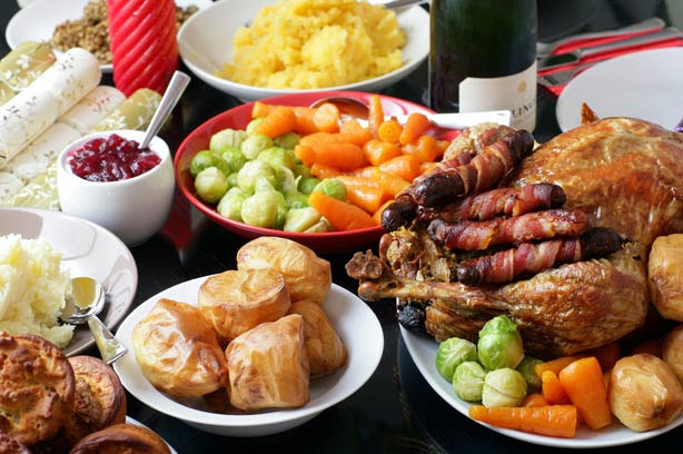 Other types of poultry, roast beef, or ham are also used. Traditional Christmas Dinner Miscellaneous Non Political Organissimo Forums