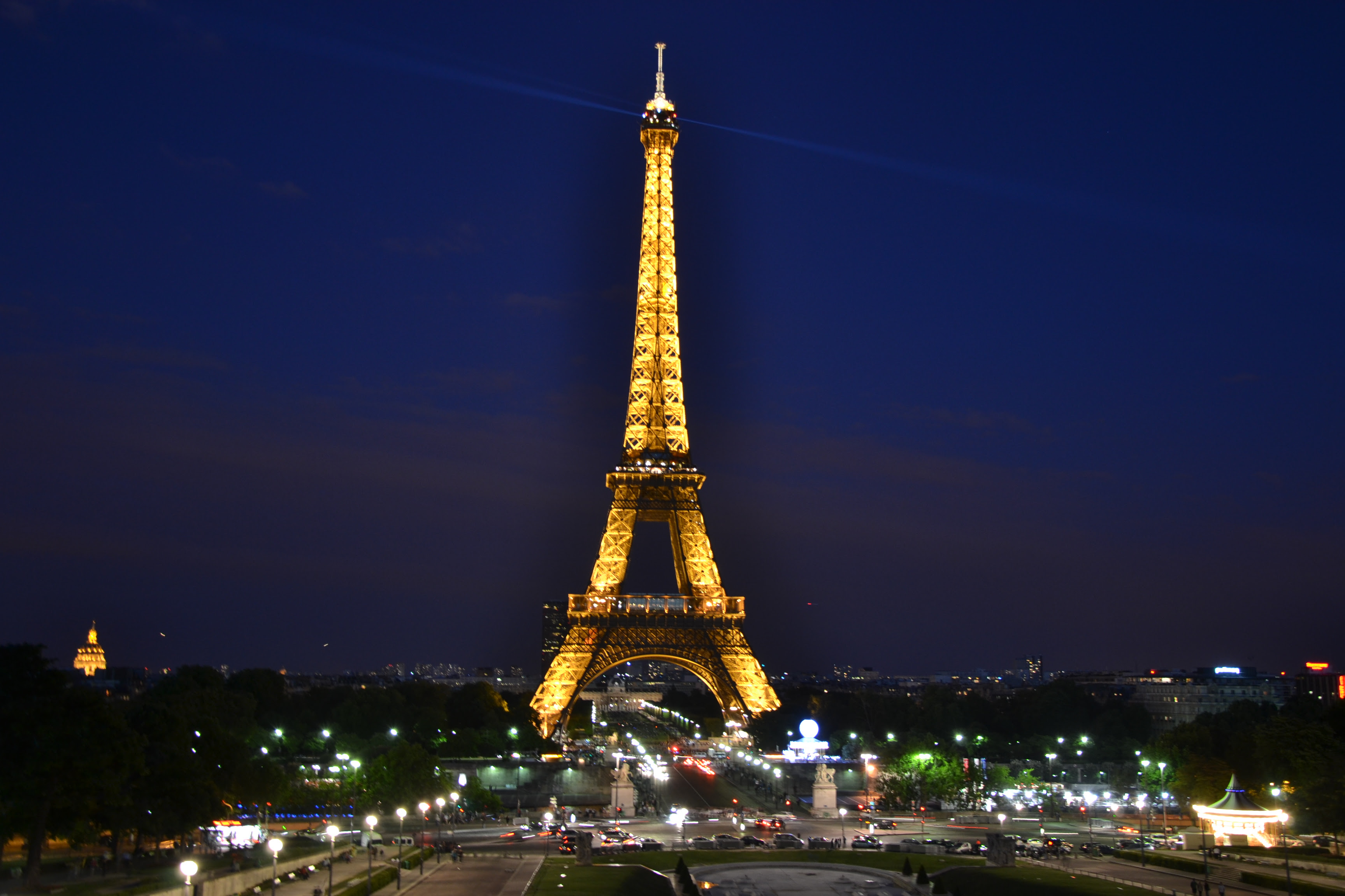 Gambar Pemandangan Paris Di Malam Hari