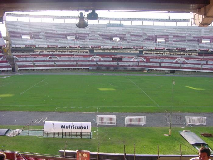 26 000 27 vélez sarsfield: Club Atletico River Plate Buenos Aires English