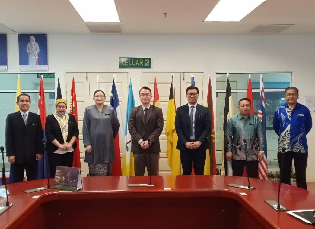 Orang awam menyalurkan aduan secara terus ke jabatan kerana sesebuah pengaduan awam adalah satu ekspresi ketidakpuashatian orang ramai terhadap. Sesi Libat Urus Bpa Sabah Bersama Jpn Sabah Biro Pengaduan Awam