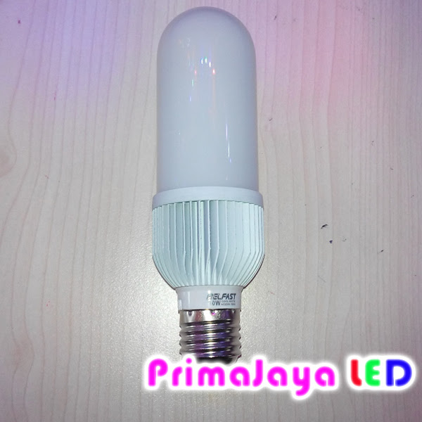 Lampu led bohlam opple 14 wkelebihan lampu bohlam led yang pertama adalah lampu ini lebih hemat energi. Lampu Bohlam Led Esential