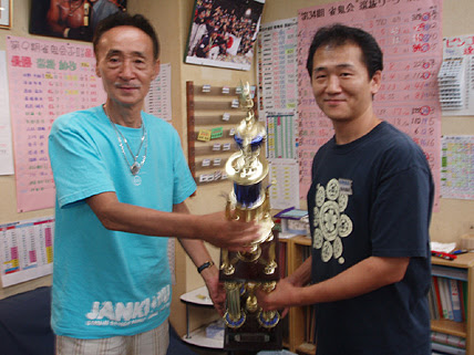 ロイヤリティフリー 佐々木秀樹 麻雀 人気のある画像を投稿する