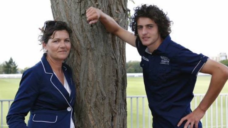 Select from premium veronique rabiot of the highest quality. Mercato Veronique Rabiot Decrit Son Role D Agent Et De Mere Culturepsg