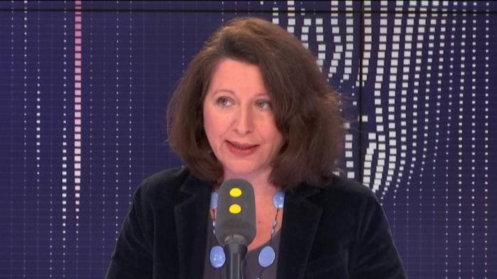 VIDEO. Endométriose : "Nous allons aider à un diagnostic précoce", assure Agnès Buzyn