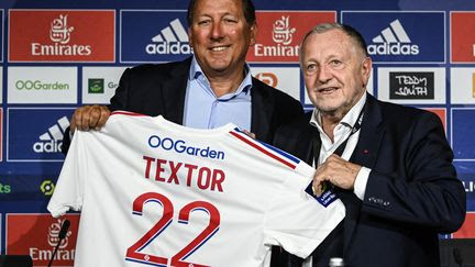 Football : Jean-Michel Aulas et sa société Holnest attaquent John Textor et Eagle Football en diffamation