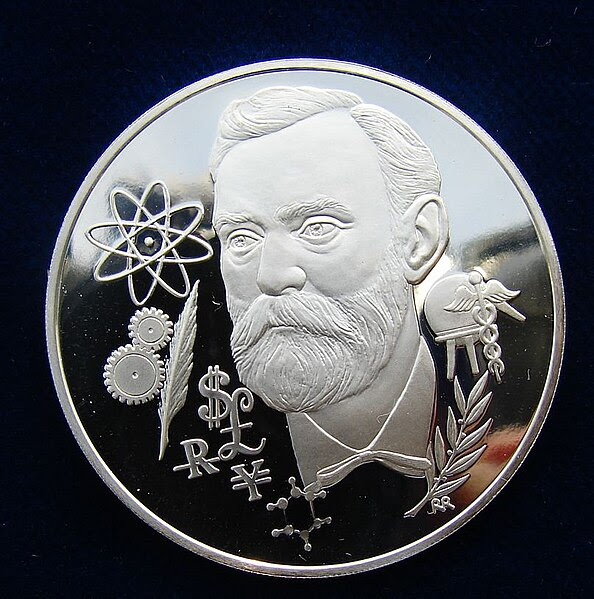 File:Alfred Nobel Medal 1975 by Richard Renninger.jpg