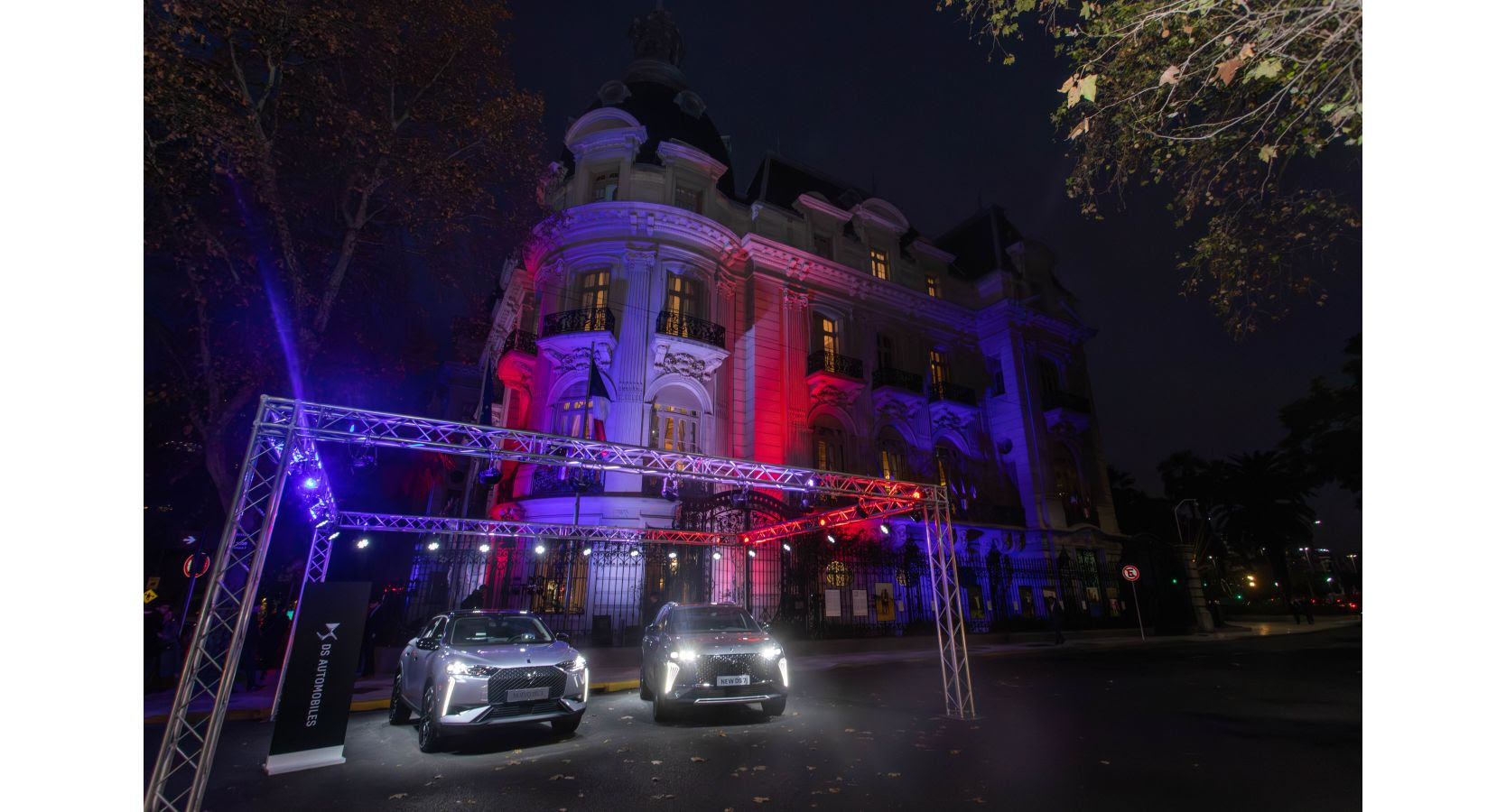 Stellantis participó de la Fiesta de la Federación en la embajada de Francia en Buenos Aires