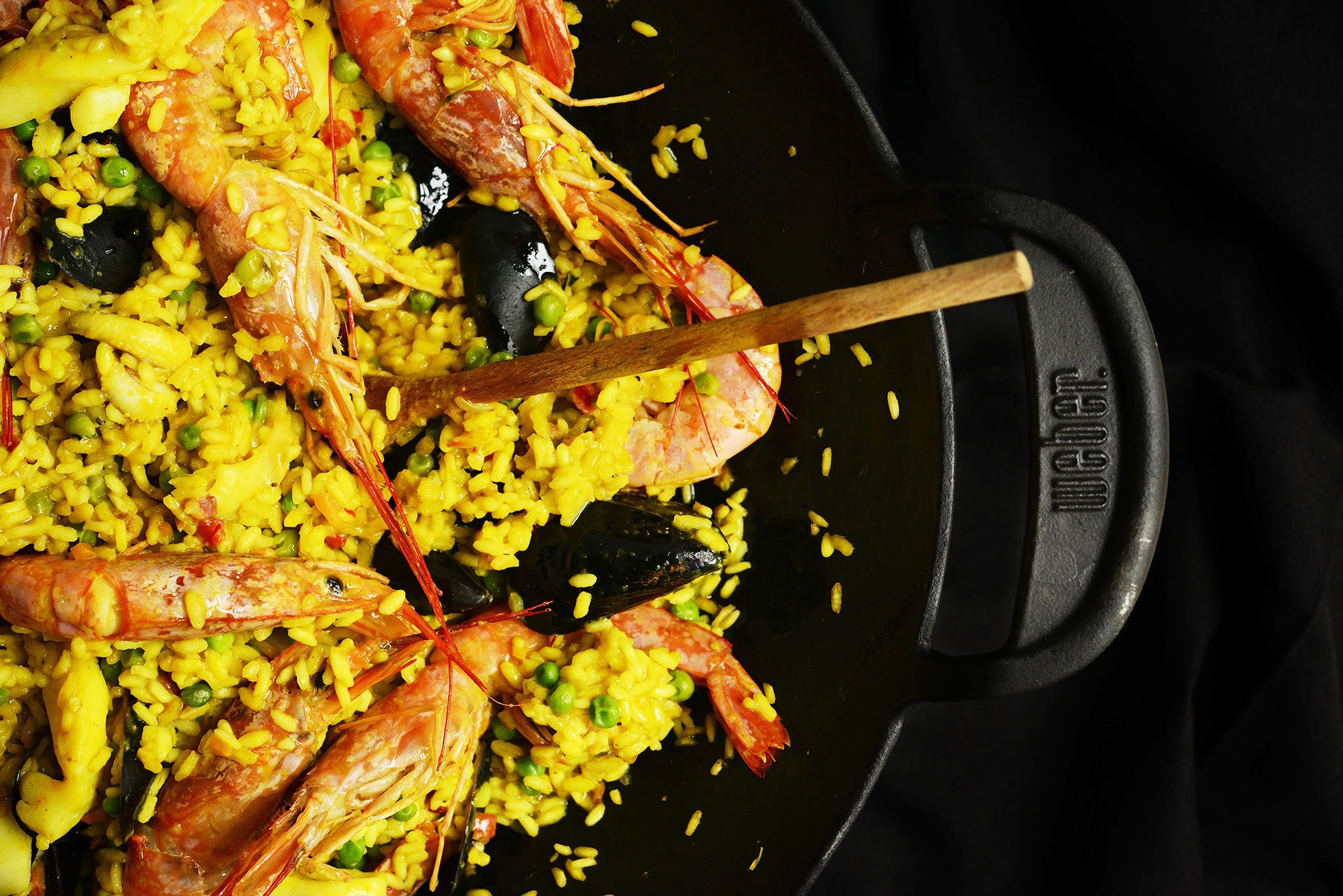 Raschiate le cozze, lavatele e fatele cuocere con un po. Come Si Fa La Paella Bbq4all American Skills Italian Style
