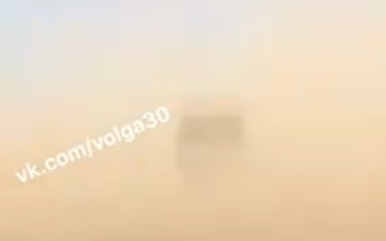 Отмечается, что это была мощнейшая. Trassu V Astrahanskoj Oblasti Nakryla Peschanaya Burya Video