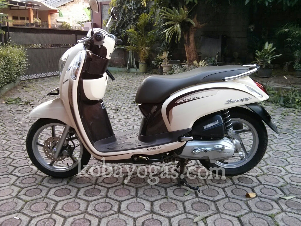 Koleksi Ide Modifikasi Ban Motor Scoopy Terlengkap  Fire 