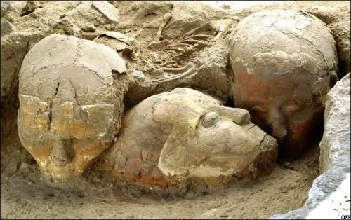 Decorated human skulls dated to 9,500 years ago found at the Neolithic site of Tell Aswad | Andrew's Social Media