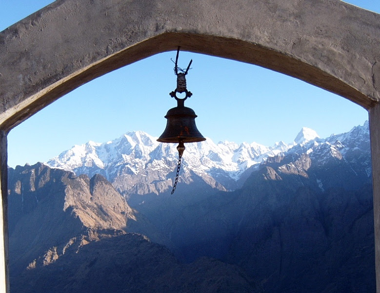 temple_bell desinema