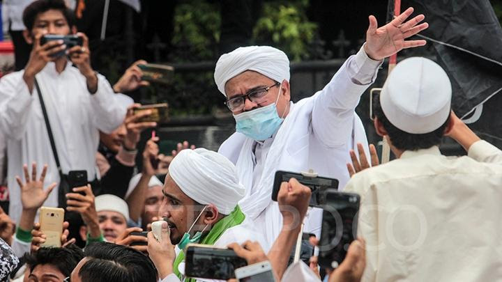Asa untuk bisa menghadirkan rizieq shihab di tanah air, nampaknya masih harus ditahan lebih lama. Rizieq Shihab Klaim Punya Dokumen Perjanjian Dengan Bin Metro Tempo Co
