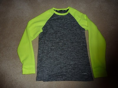 Buying Boys Under Armour black and green long sleeve shirt sz YSM