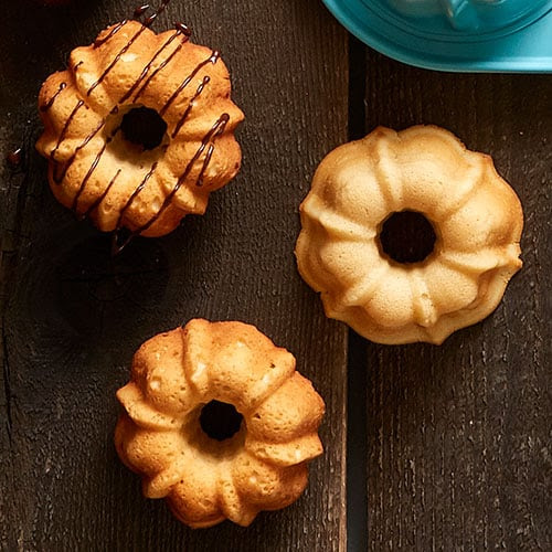 I've used it a few times and it's proven to work really well. Mini Classic Vanilla Bundt Cakes Recipes Pampered Chef Us Site