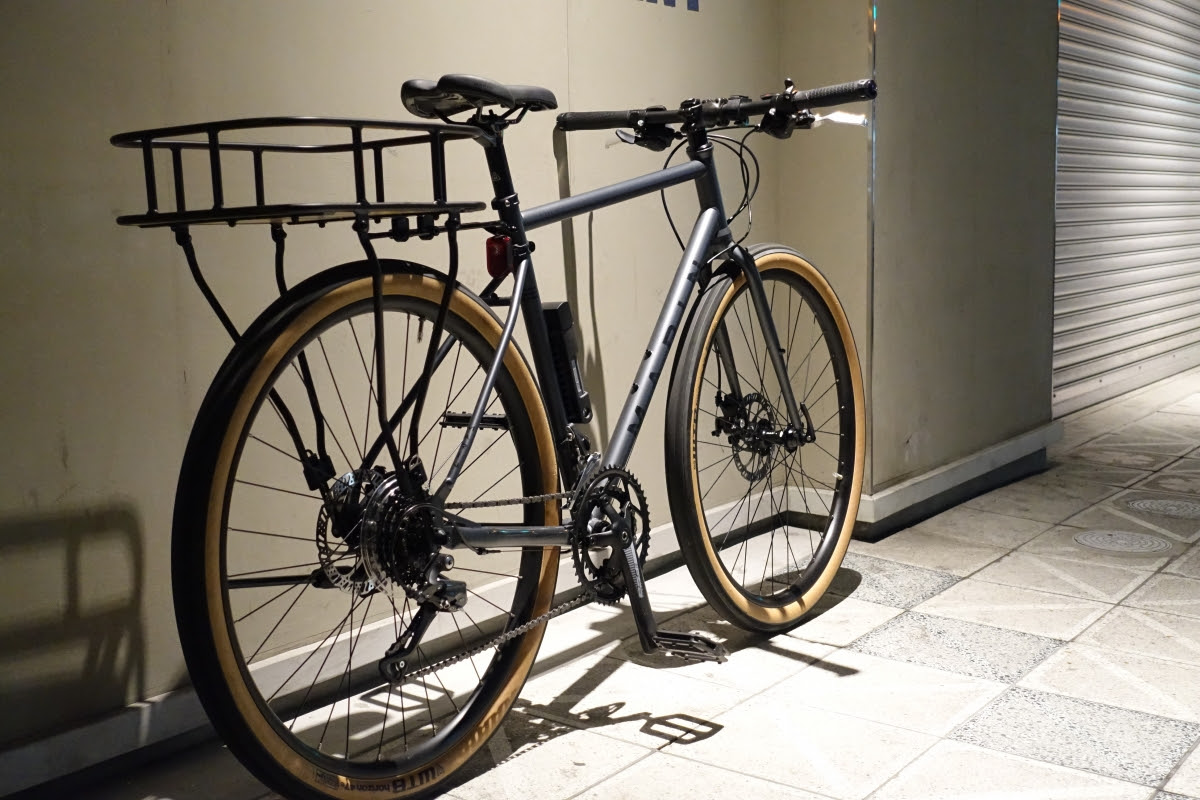 スポーツ自転車 リアキャリア付き