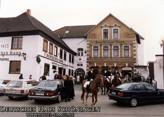 All rooms are spacious and feature a tv. Hotel Deutsches Haus Schoningen Hotel Deutsches Haus Schoningen