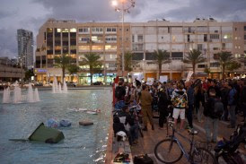 Protesters threw garbage into a fountain in Tel Aviv to protest pollution.
