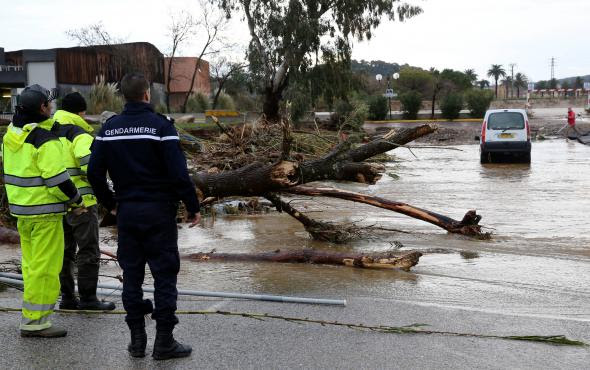 VIDEO. Inondations : pourquoi les rivières débordent