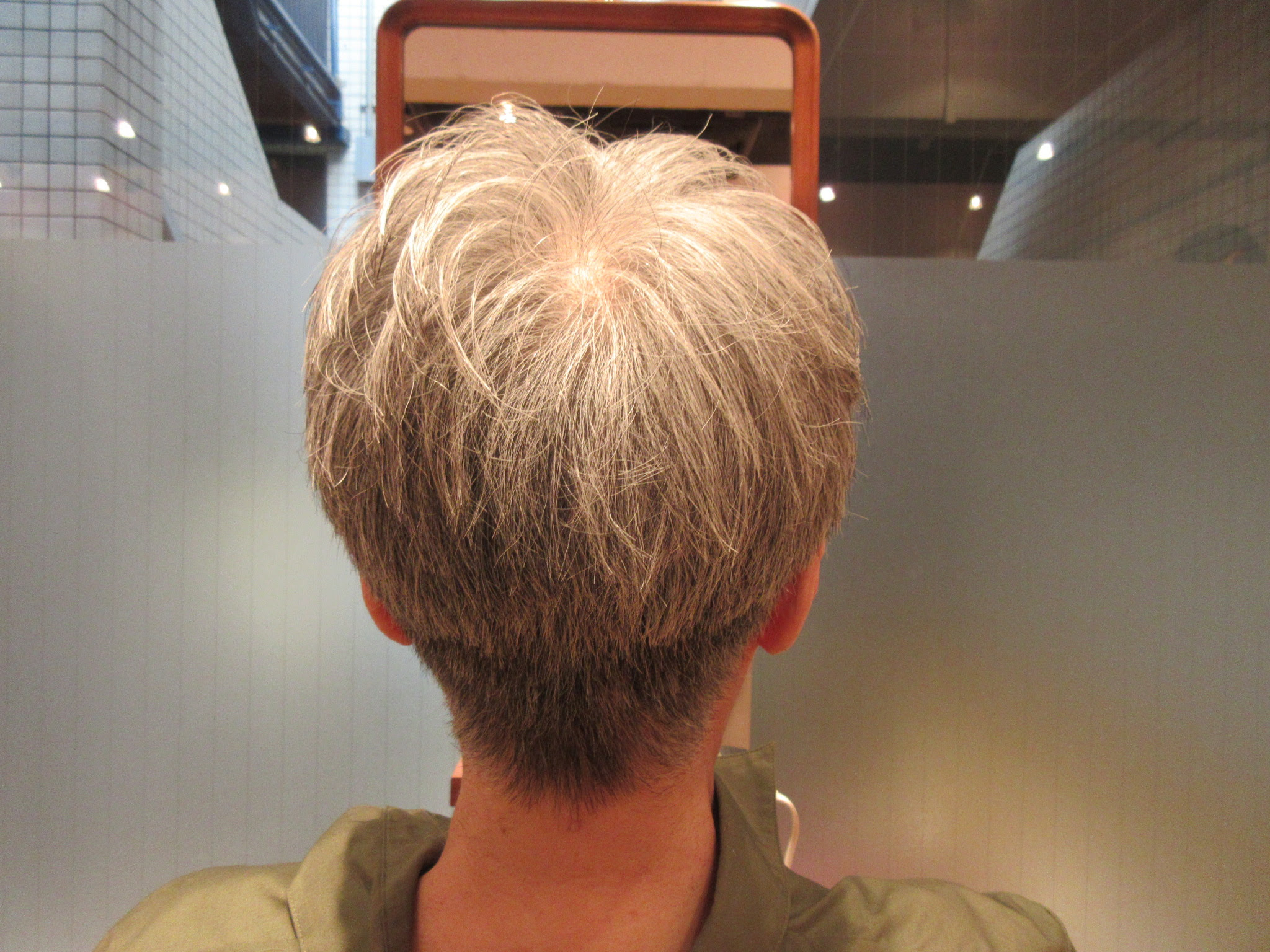 ラブリー80代 女性 髪型 最高のヘアスタイルのアイデア