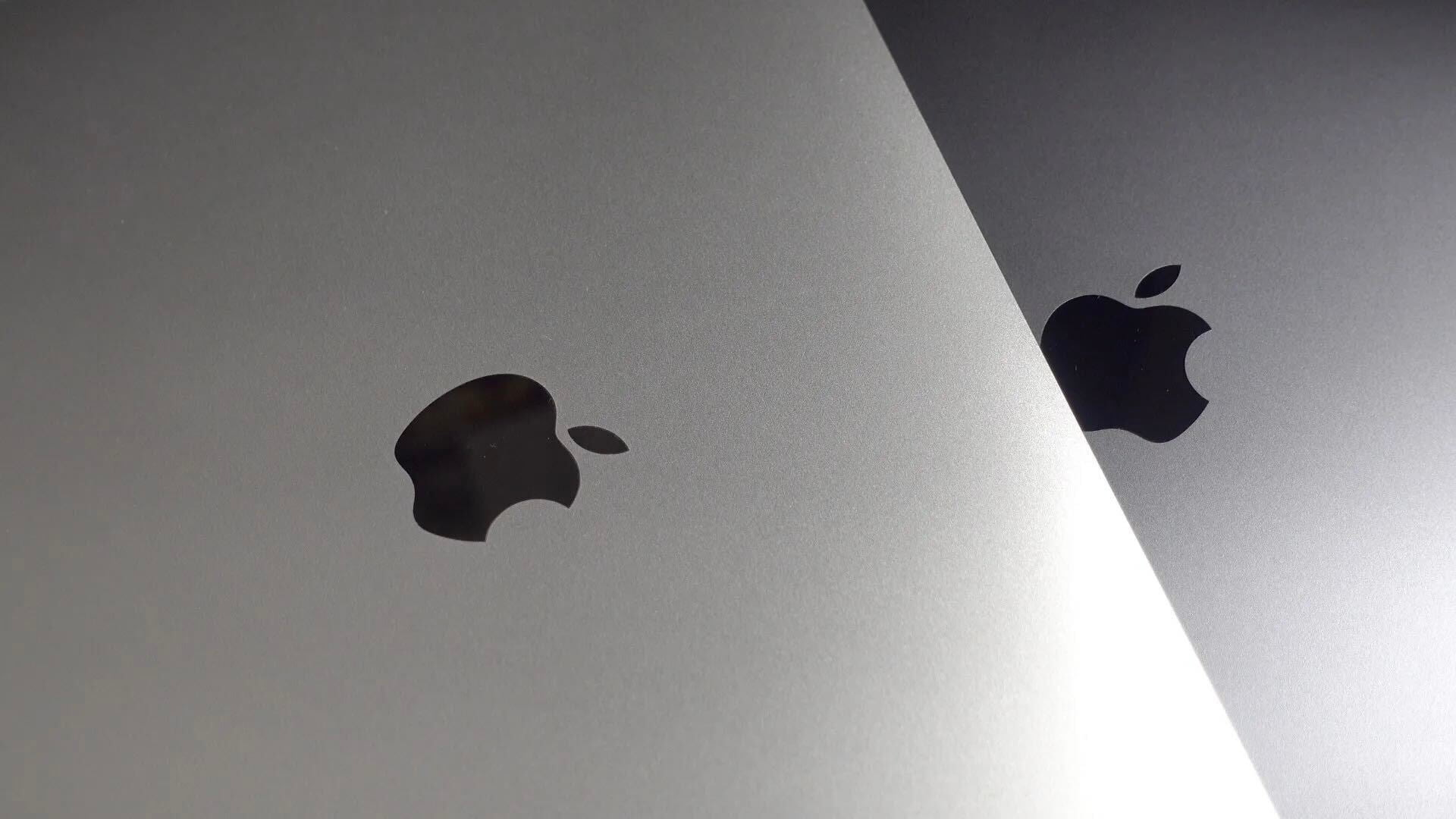 And when you return to your macbook and press a key, your keyboard will light back up. How To Customize The Macbook Pro Touch Bar Add Shortcuts Hide Control Strip Remove Siri Button More 9to5mac