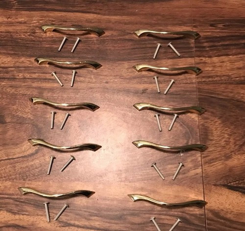 Myknobs.com is a pioneer in decorative hardware sales on the internet. Drawer Pulls Lot Of 10 Chevron Boomerang Bowtie Mid Century Vintage Ajax Bronze Drawer Pulls Antiques